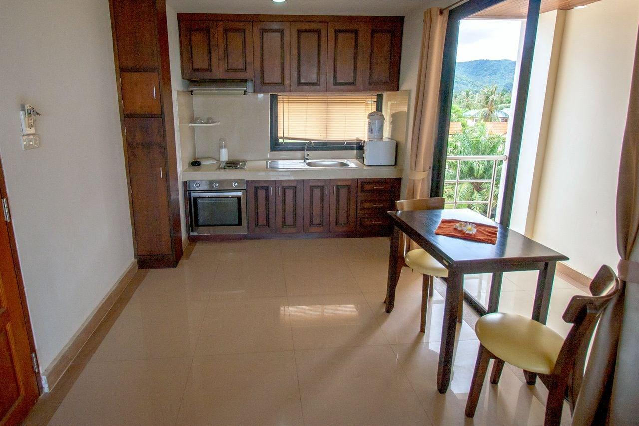Chaweng Lakeview Condotel Самуи Экстерьер фото