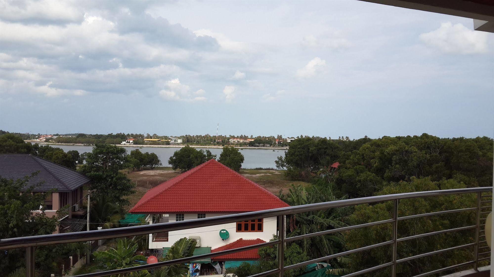 Chaweng Lakeview Condotel Самуи Экстерьер фото